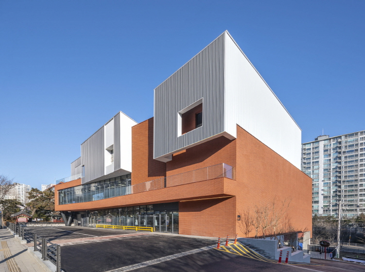 성복동 판매시설