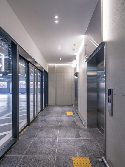 성복동 판매시설